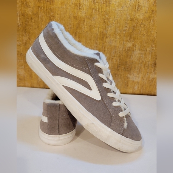 Lucky Brand Sneaker with fur size 11 - Picture 5 of 7